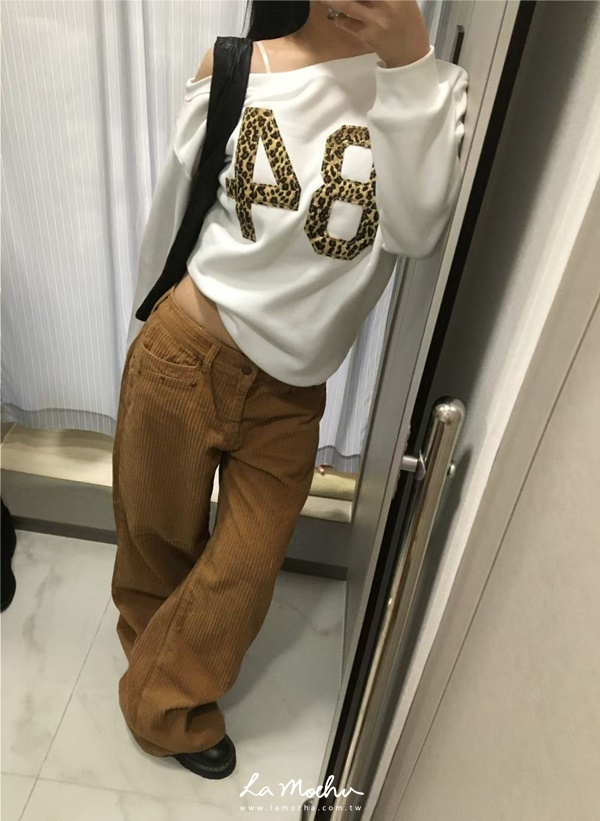 84豹紋斜肩內磨毛大學T
